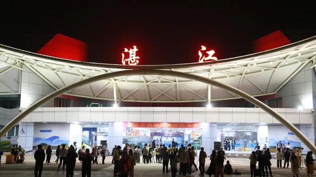 湛江吴川机场首飞