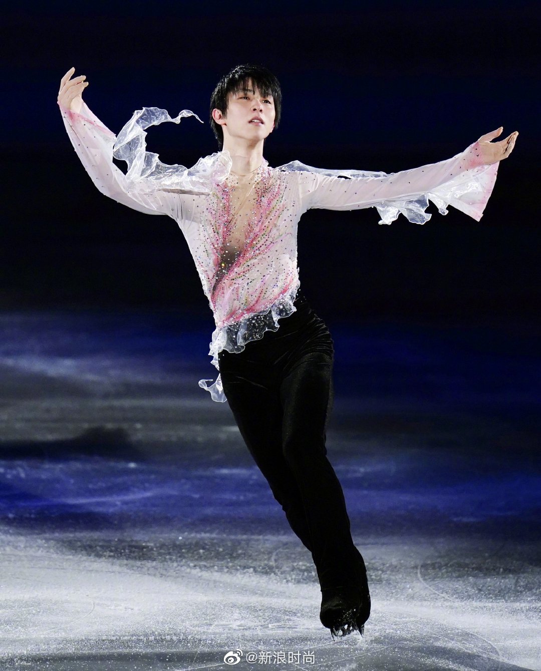 羽生结弦战袍都太美了