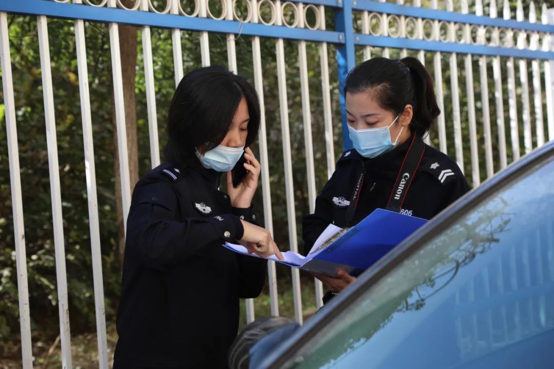民警给35岁的“孩子”上完户口，60多岁的老大姐为何泣不成声？休闲区蓝鸢梦想 - Www.slyday.coM