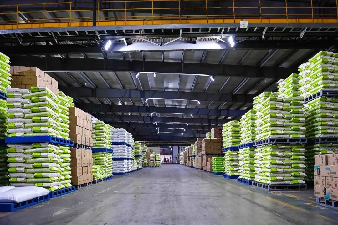 黑龙江600万斤大米!2600公里驰援!