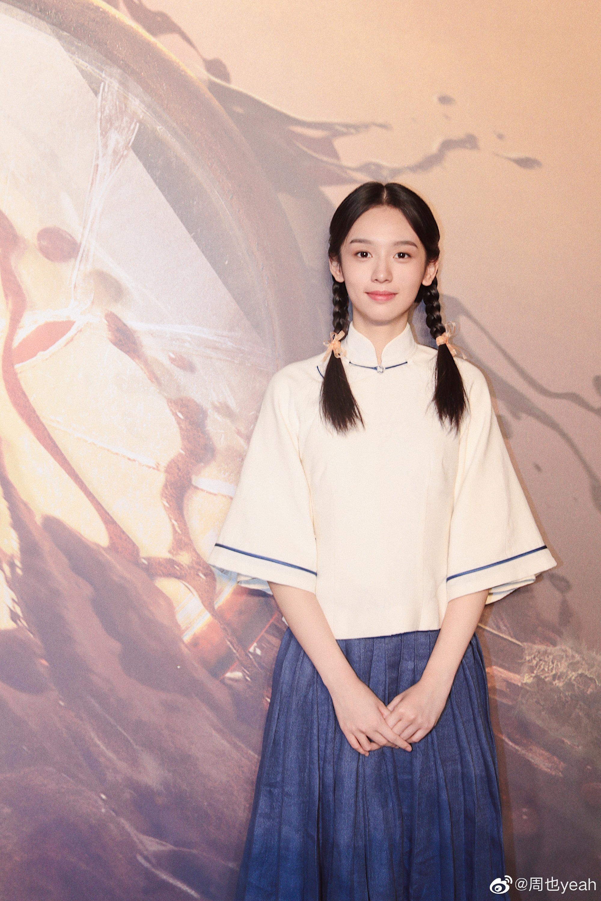 周也民国双马尾造型也好好康啊,文艺的女大学生即视感……_高清图集