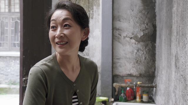 苏明玉的妈妈赵美兰,赵美兰不让苏明玉考清华,现在又不让马晓晓考北大