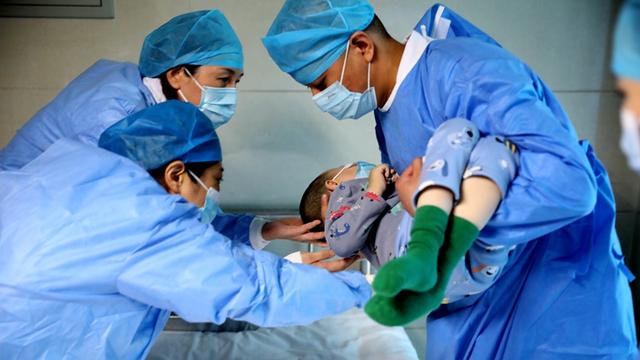 经过“灵魂砍价”的救命药在河北打出第一针 2名肌萎缩患儿成为首批受益者休闲区蓝鸢梦想 - Www.slyday.coM