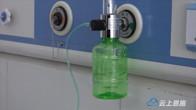 来凤智能化中心供氧设备投入使用