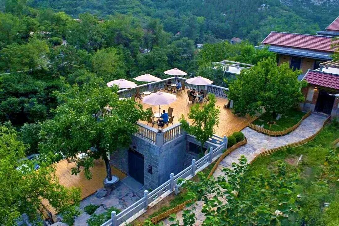 来淄博乡村小编推荐大家一定要入住一次乡村民宿这些民宿周边山水环抱