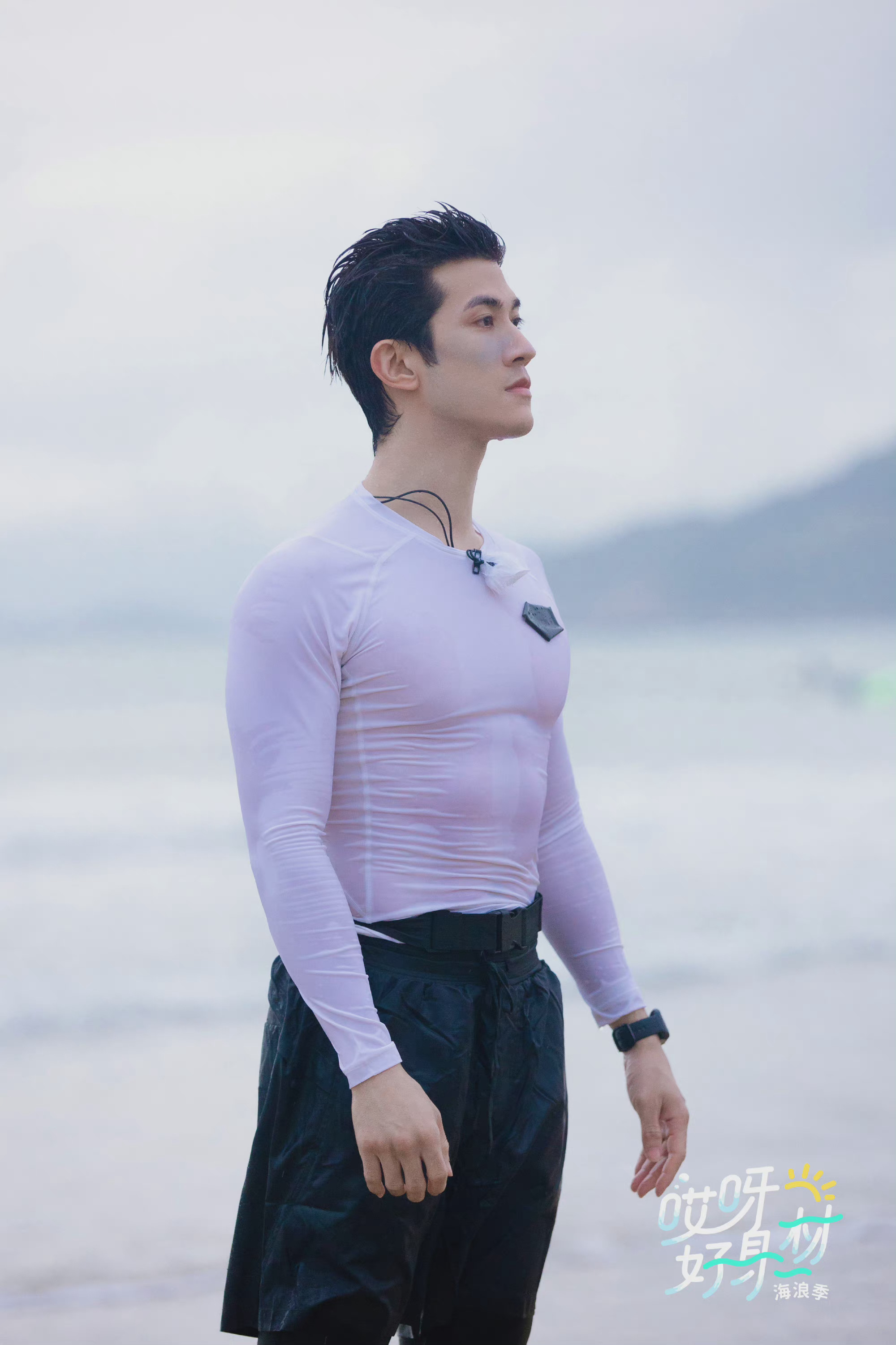 突然觉得李治廷很帅!身材也不错,唱歌也行哈!_高清图集_新浪网