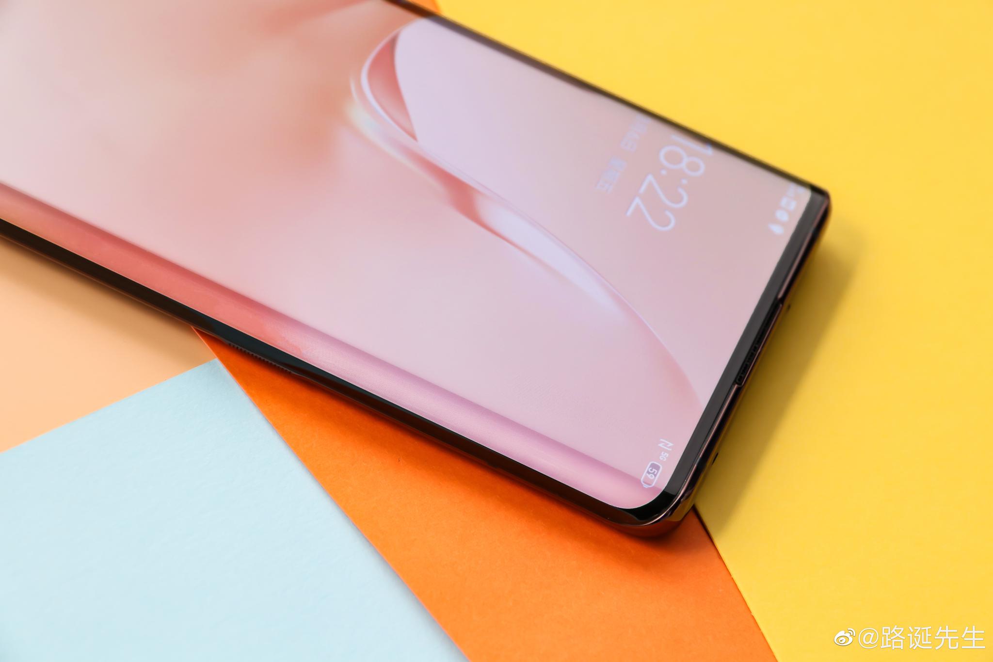 vivo nex3s其他就不谈了,谈了你们说我恰饭,咱就说说这个颜值