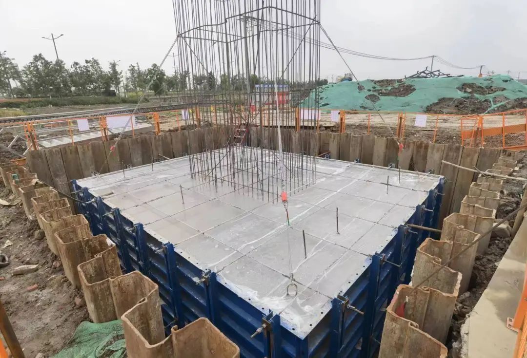 枫南线首个桥梁承台浇筑完成!|湘家荡|承台|南线_新浪新闻
