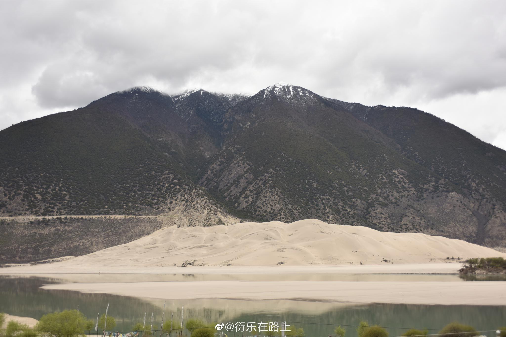 西藏雅鲁藏布江—佛掌沙丘