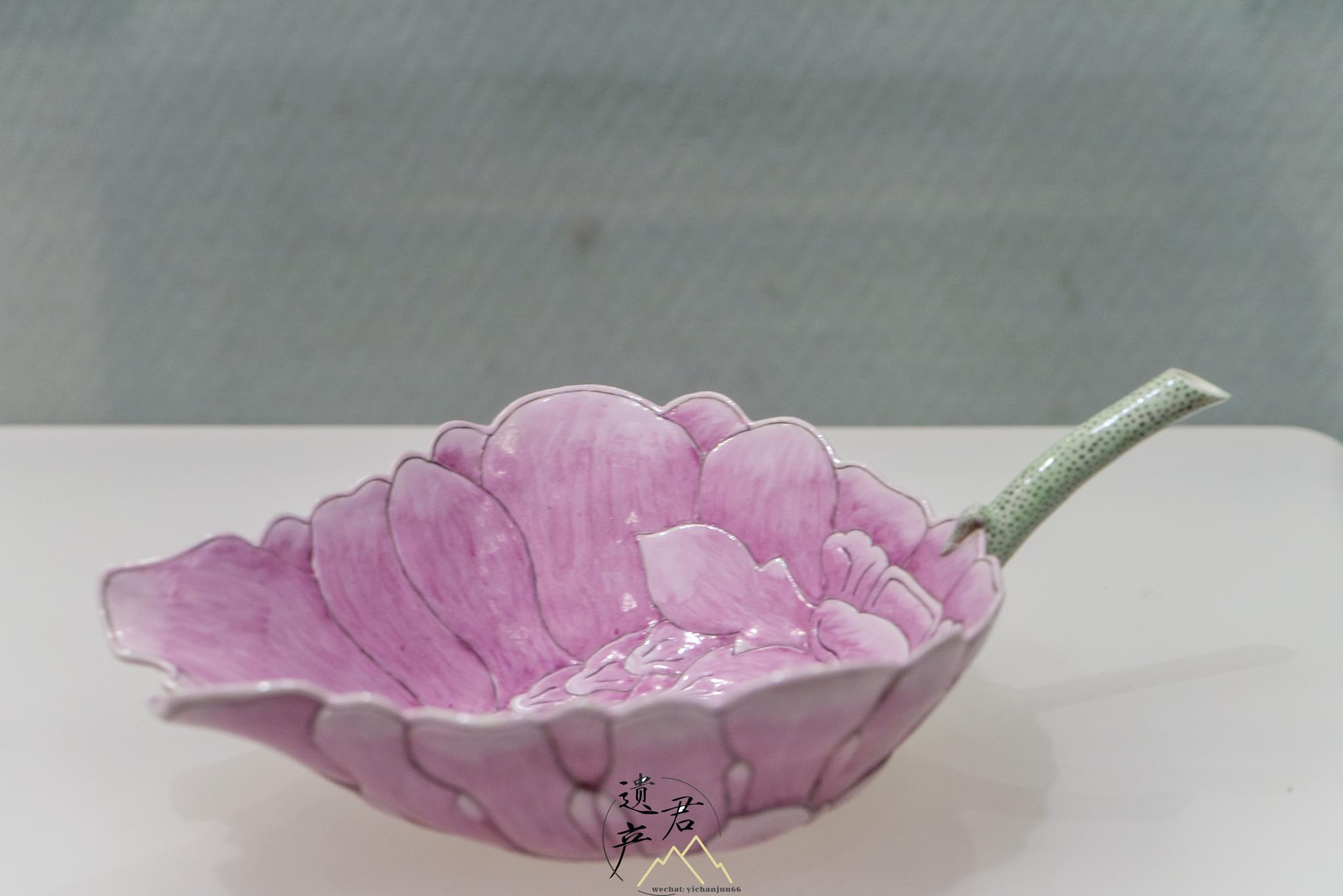 湖北省博物馆藏清代粉彩荷花吸杯