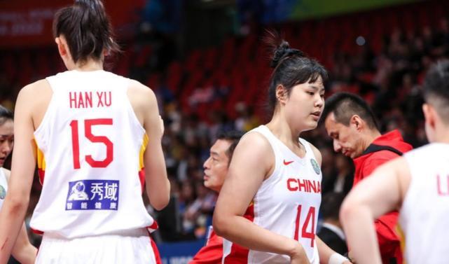 51-25！张茹12分3助攻，李月汝8+5，中国女篮半场领先26分|黄思静|李月汝|张茹_新浪新闻