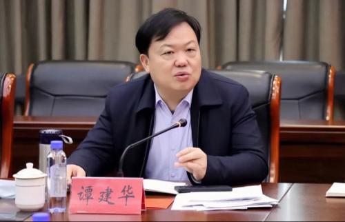 市"两会"精神 筑牢疫情防控"铜墙铁壁"|谭建华|疫情|防控_新浪新闻