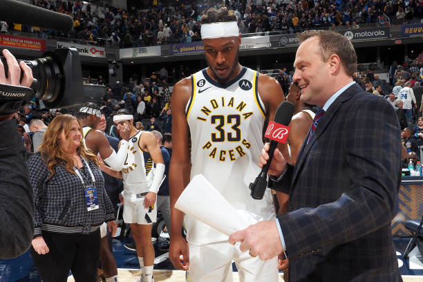 本场比赛中,步行者的先发拿下大将迈尔斯-特纳(myles turner)延续着