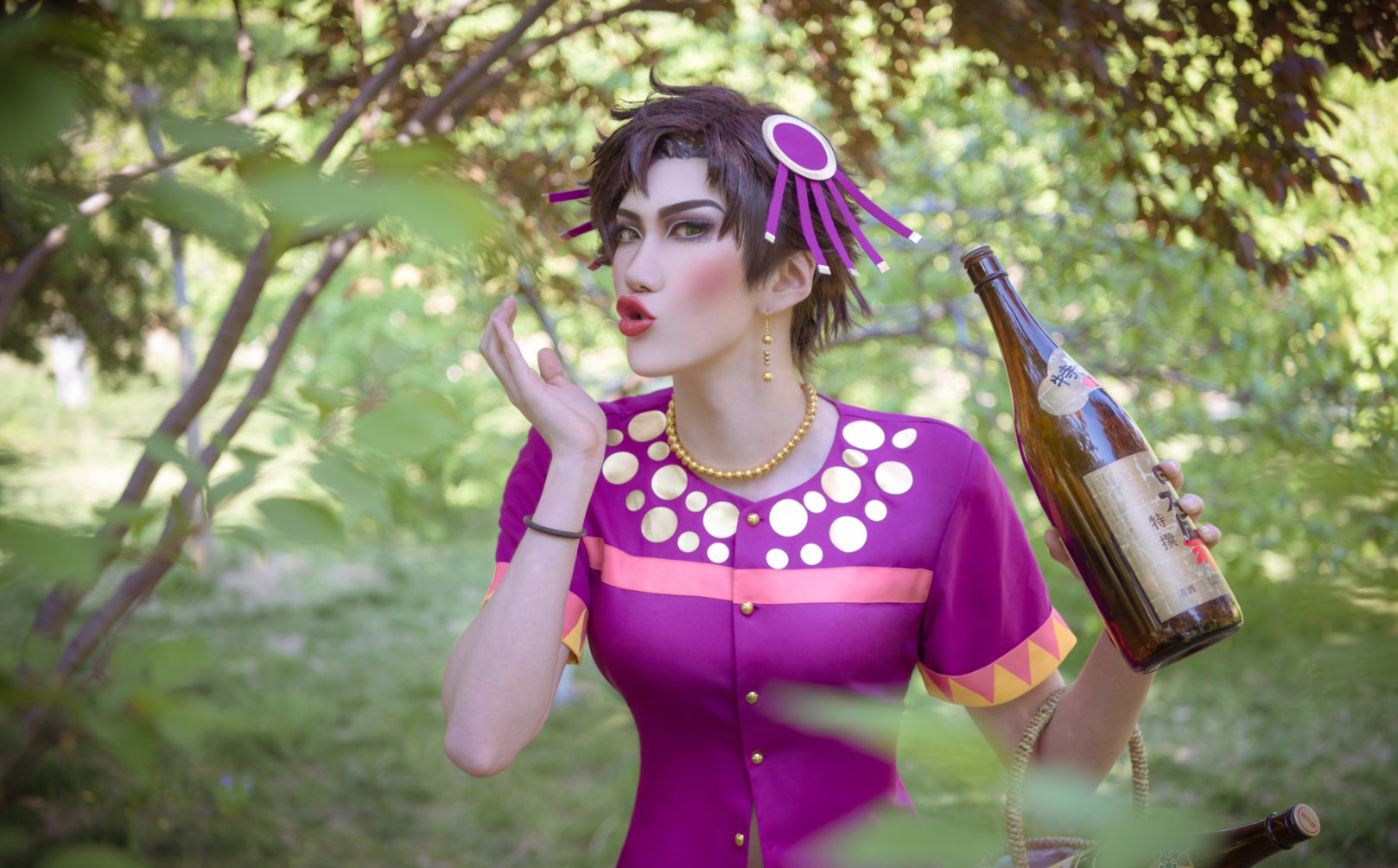 jojo的奇妙冒险cos龙舌兰姑娘乔瑟夫打翻品如的衣柜