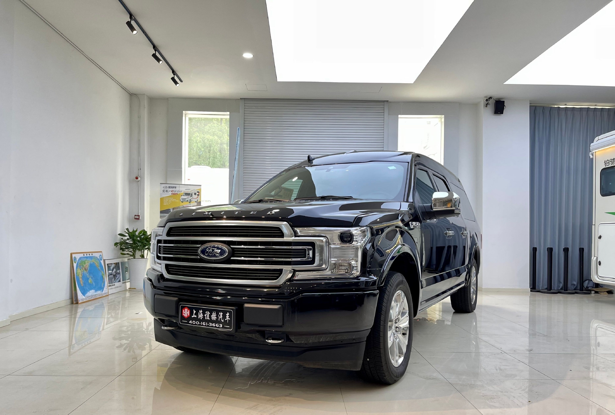 福特f150勇猛者高顶越野行宫多功能四驱豪华七座商务车