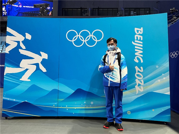 志愿者里的"宝藏"博士:以科研精神服务冬奥|李孟|志愿者|北京_新浪