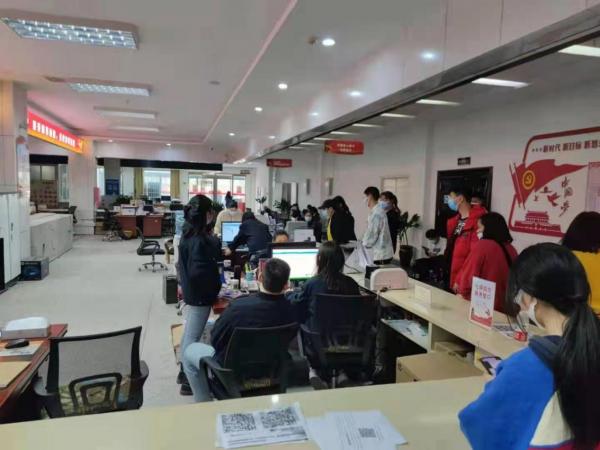 桐柏人口_桐柏县统计局开展第十一届“中国统计开放日”暨第七次全国人口普