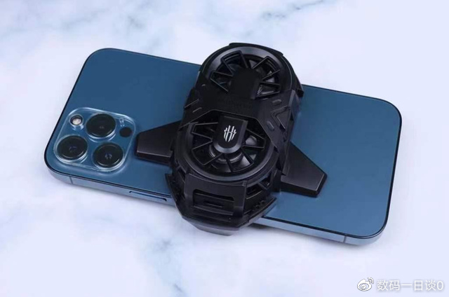 手游党购机灵魂发问：都2022年了，买手机还要看芯片和跑分吗？休闲区蓝鸢梦想 - Www.slyday.coM