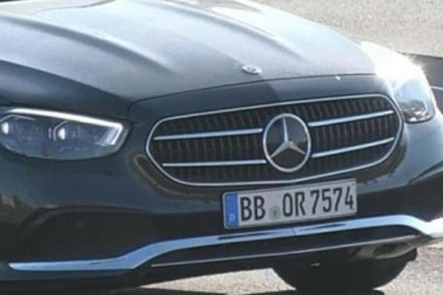 奔驰新款E级实拍谍照 整体设计偏向年轻化