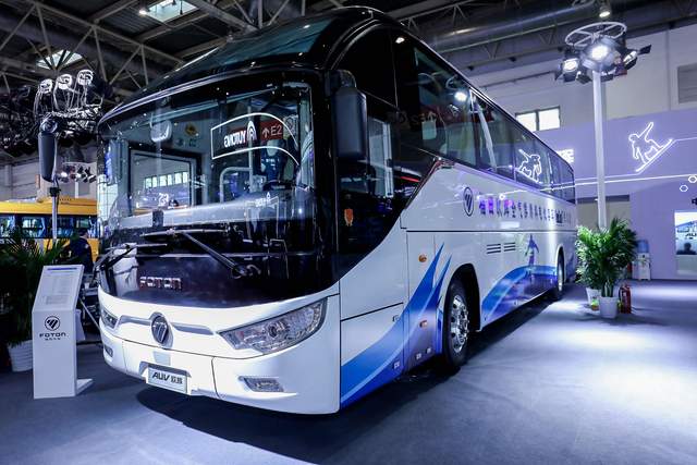 福田欧辉bj6122氢燃料客车采用氢燃料动力,燃料电池效率最高可达53%