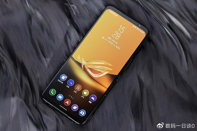 手游党购机灵魂发问：都2022年了，买手机还要看芯片和跑分吗？休闲区蓝鸢梦想 - Www.slyday.coM