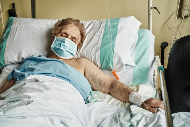 美重磅研究公布！新冠病毒可在感染数日内传至心脏和大脑，存活数月休闲区蓝鸢梦想 - Www.slyday.coM