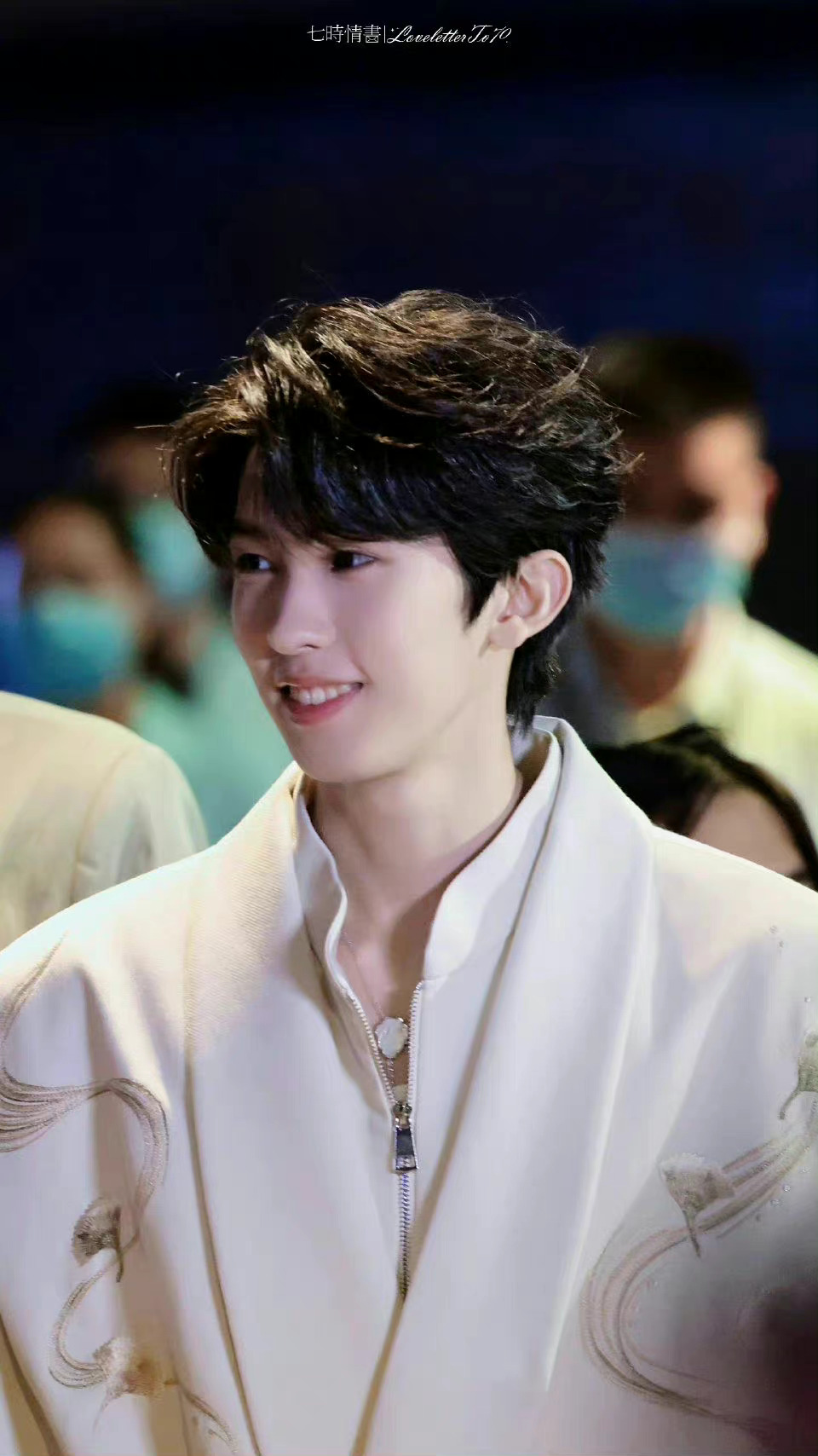 林墨广州造物节现场饭拍 好治愈的笑容……__财经头条