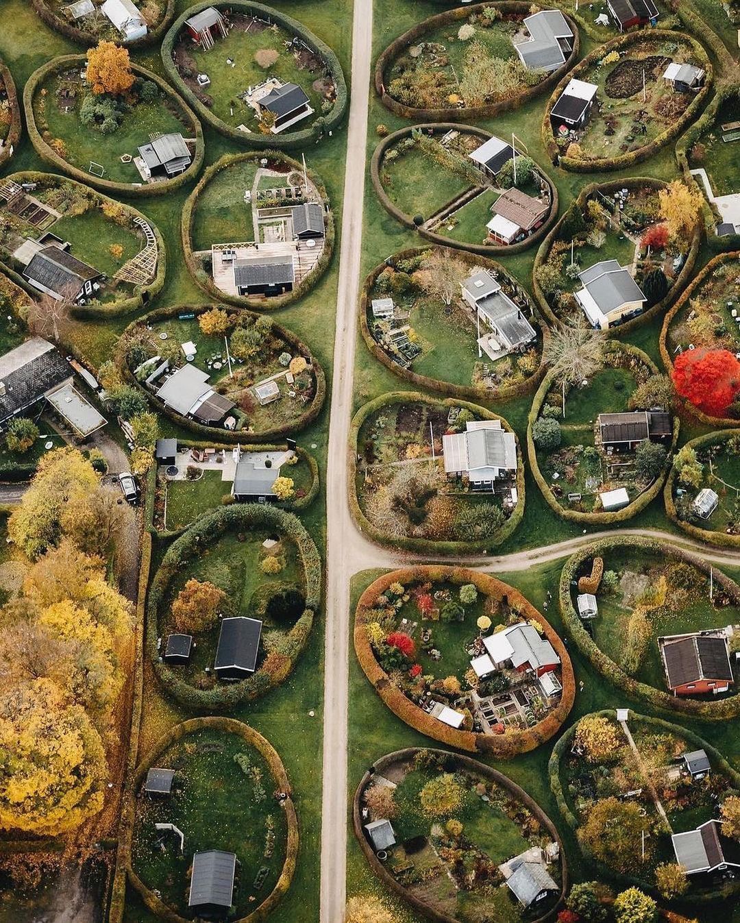 丹麦小城奈鲁姆,独门独户,圆形花园,好可爱啊!