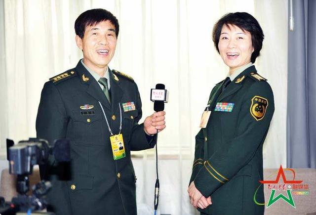 中国第一美女警花有多猛?57秒徒手爬五层楼,记录至今无人打破|雷敏|警花|美女_新浪新闻