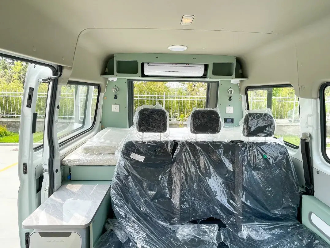 13.98万 亲民价格 灵活布局 高赛华运大通v80宿营车