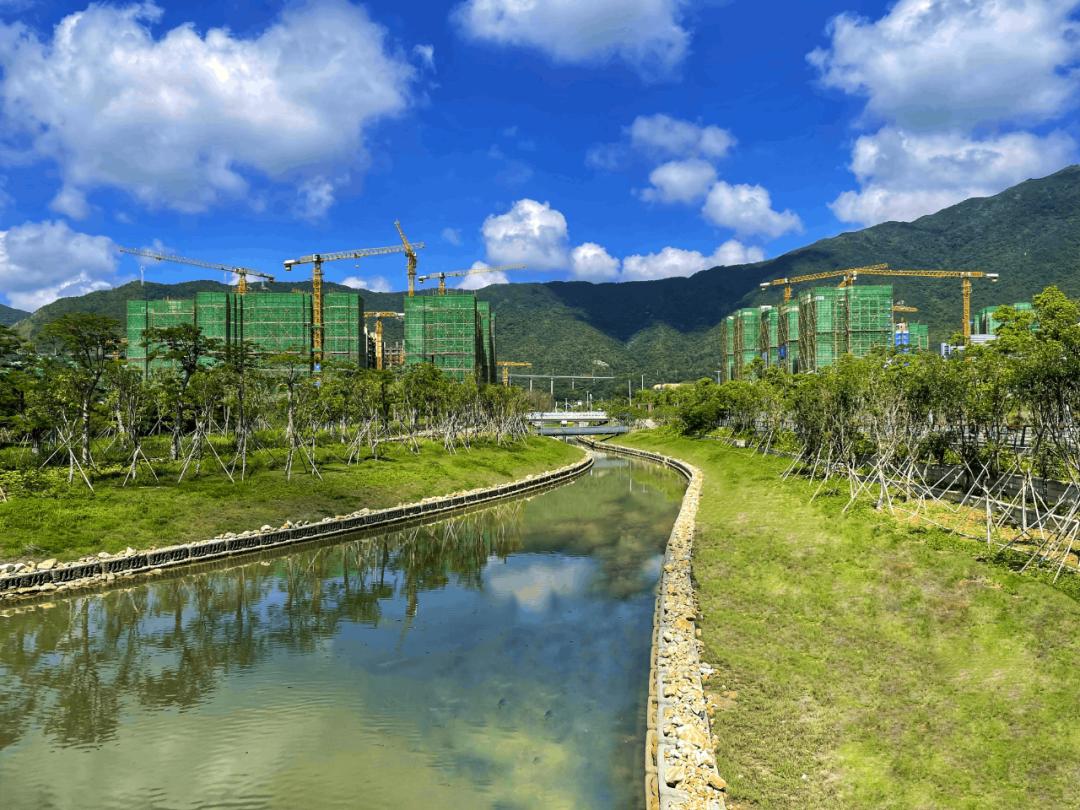 的双廊景观带:干流以防洪功能为基础,打造景观水廊,营造以浅溪,壅水