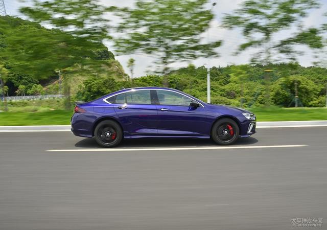 新款君威gs,家用运动两不误