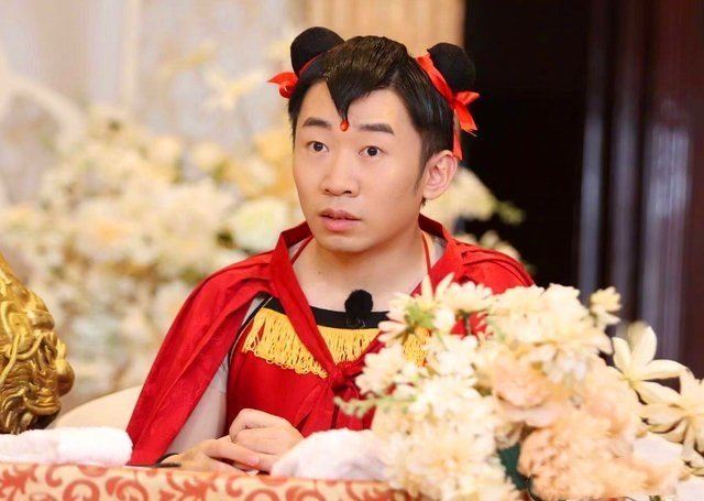 杨迪把湖南卫视的秘密泄露给了浙江卫视?却没收到后者的跨年邀请|吴彤|杨迪|湖南卫视_新浪新闻