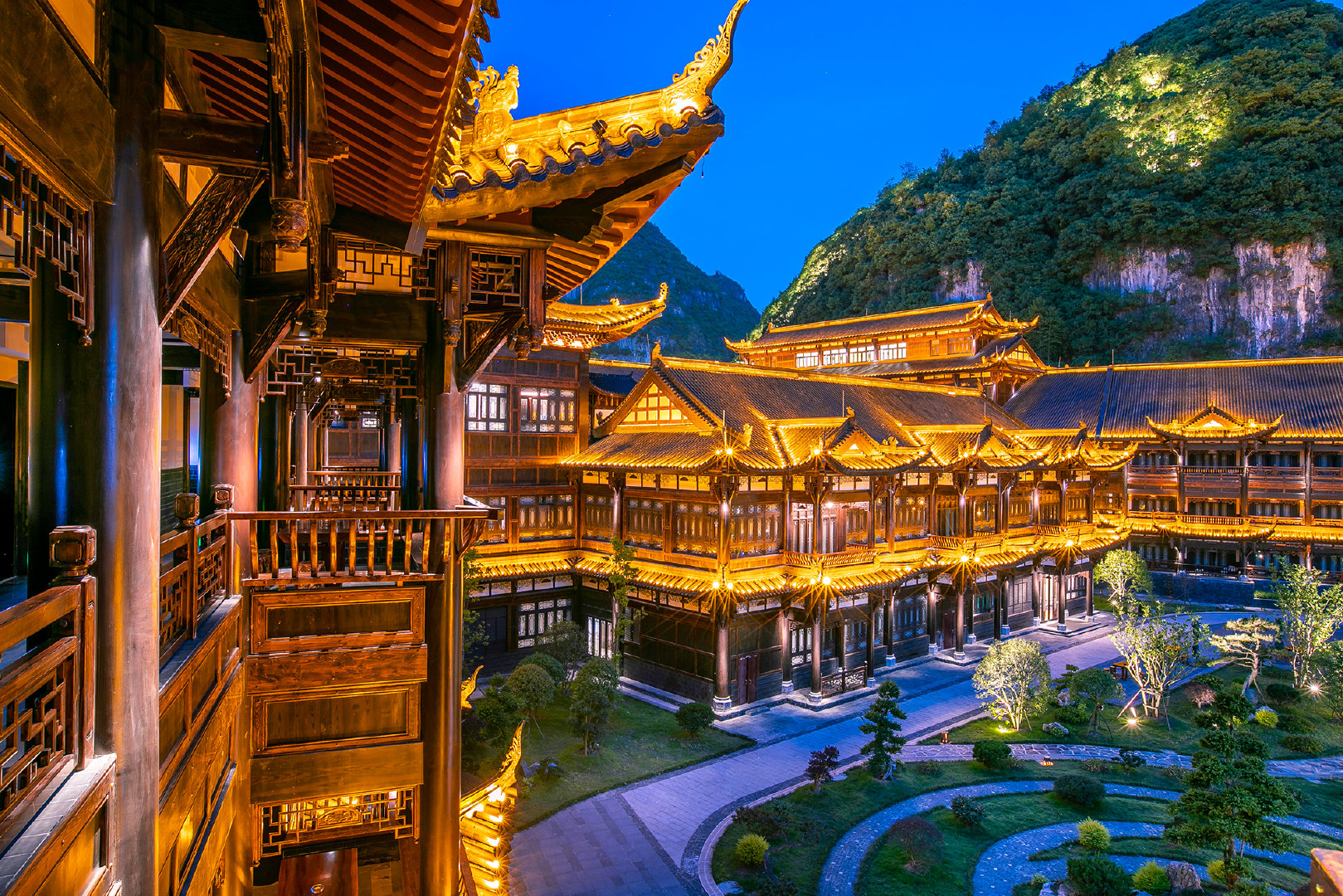 贵州的这个县城里藏着贵州最大的仿古酒店也是最美的仿古酒店