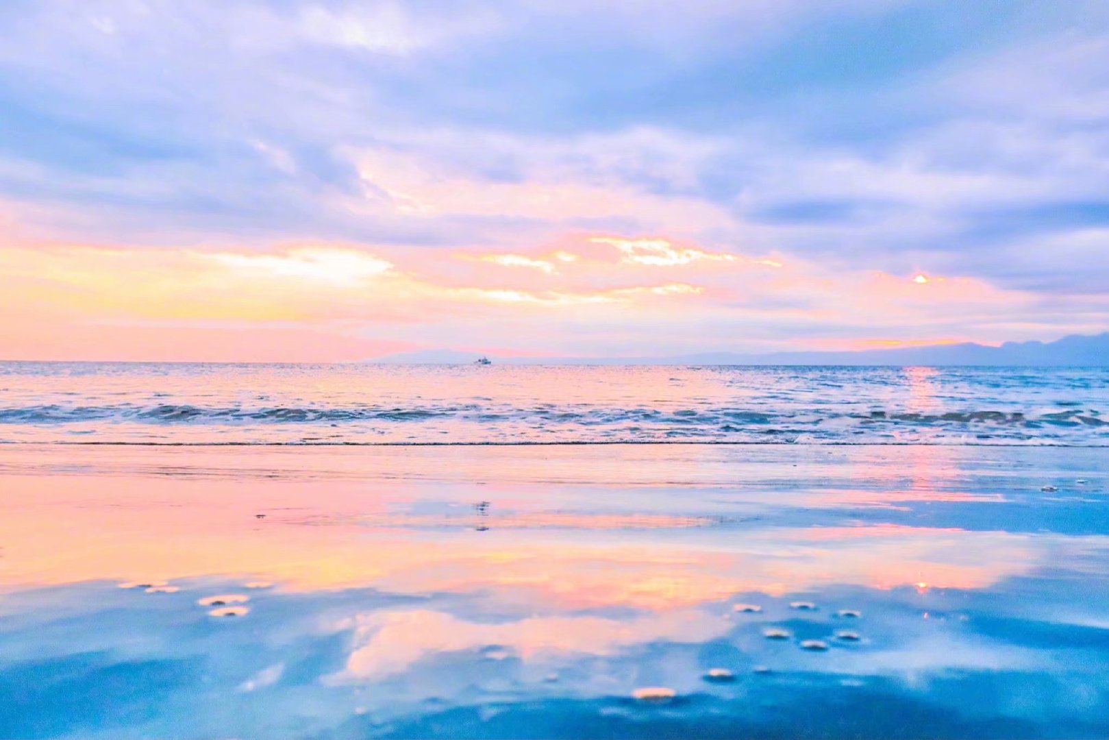 夕阳下的海 透着粉色的温柔 高清图集 新浪网