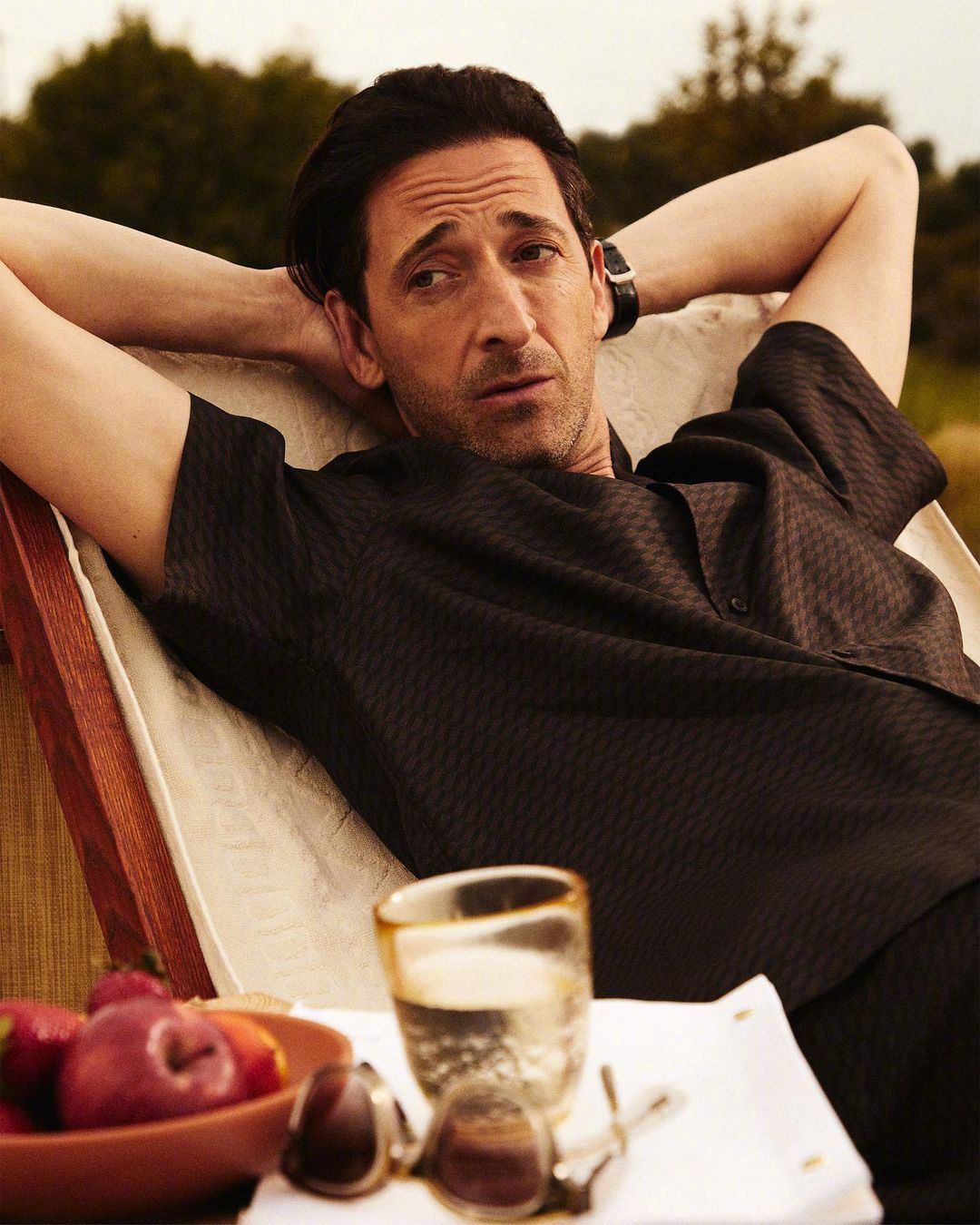 奥斯卡影帝阿德里安-布劳迪为kith 2023 summer系列拍摄广告