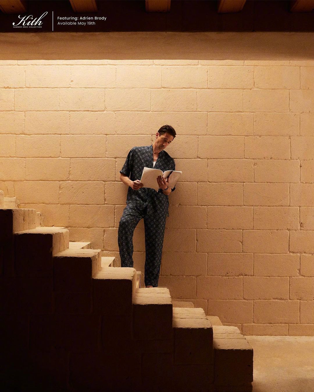 奥斯卡影帝阿德里安-布劳迪为kith 2023 summer系列拍摄广告