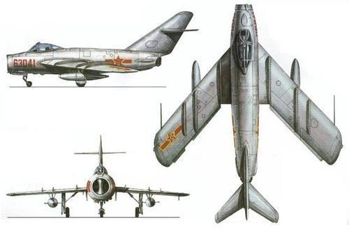 米格-15每侧机翼2片翼刀,怎么到了米格-17就成3个啦?__财经头条
