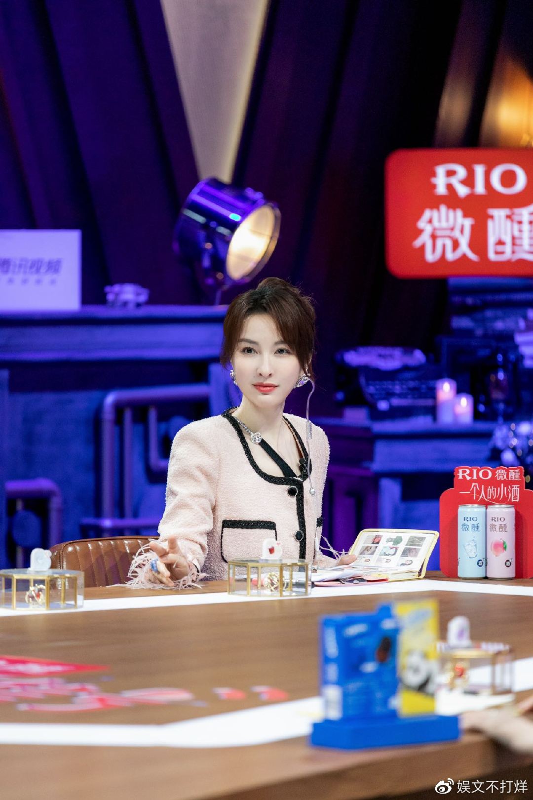 吴昕《心动的信号5》沉浸爱的氛围 赞嘉宾是勇敢追爱的“孤勇者”休闲区蓝鸢梦想 - Www.slyday.coM 吴昕《心动的信号5》沉浸爱的氛围 赞嘉宾是勇敢追爱的“孤勇者”休闲区蓝鸢梦想 - Www.slyday.coM