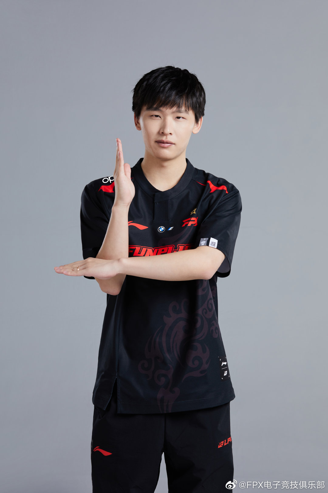 fpx发布2023春季赛定妆照