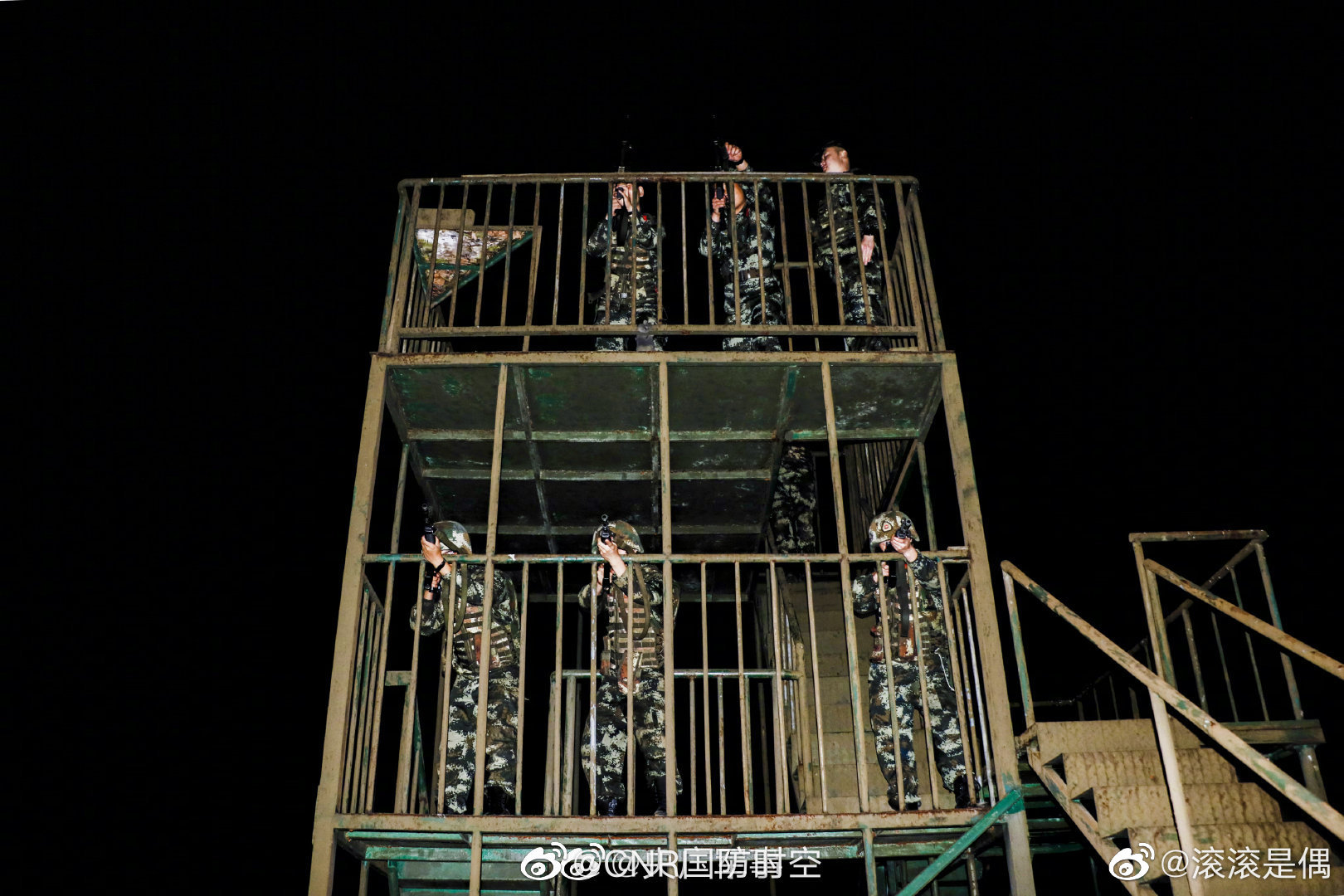 弹无虚发!这样 够刺激