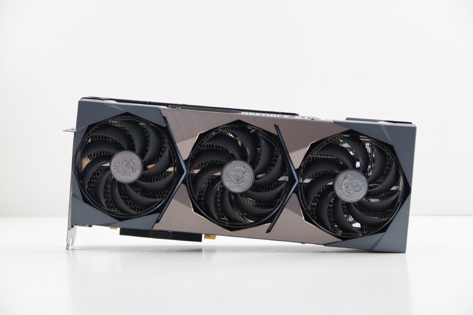 微星3070ti超龙评测:顶级非公,开启光追新时代__财经头条