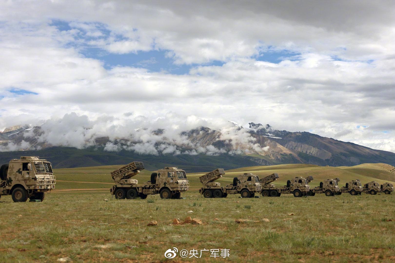 霸气!陆军某旅组织多型武器实弹射击考核
