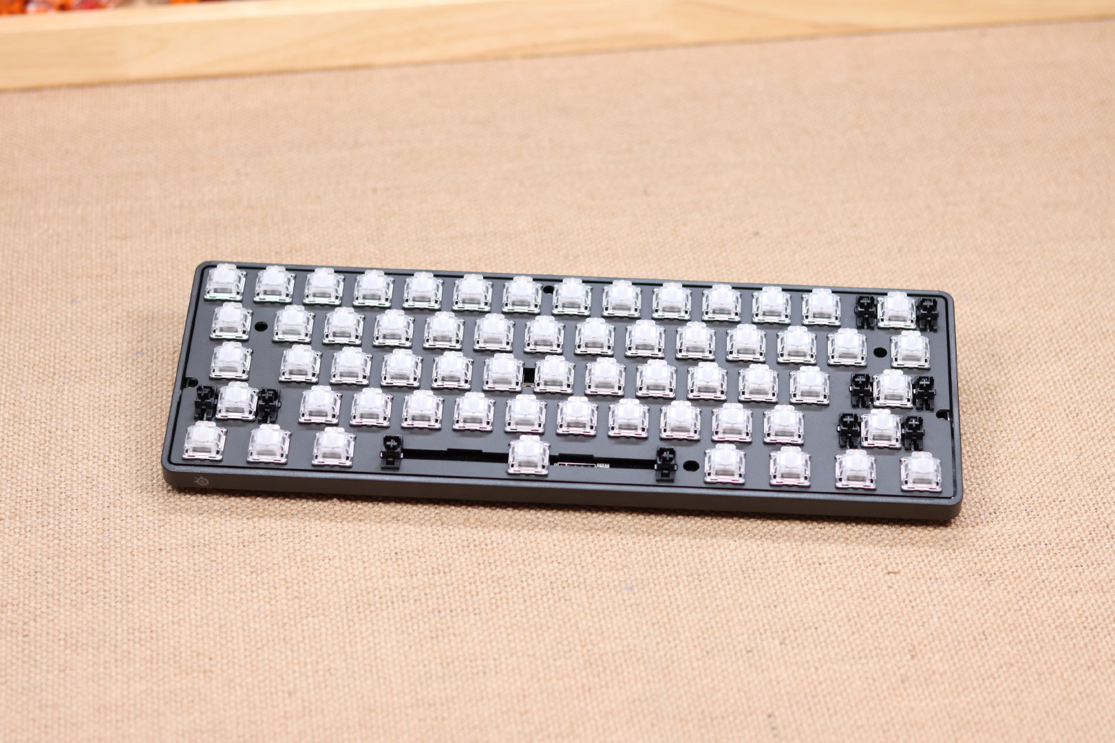 赛睿apex pro mini 可调触发键程机械键盘开箱评测__财经头条