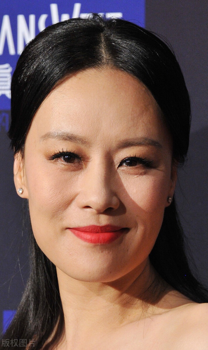 邬君梅这么有魅力网友这哪有岁月痕迹