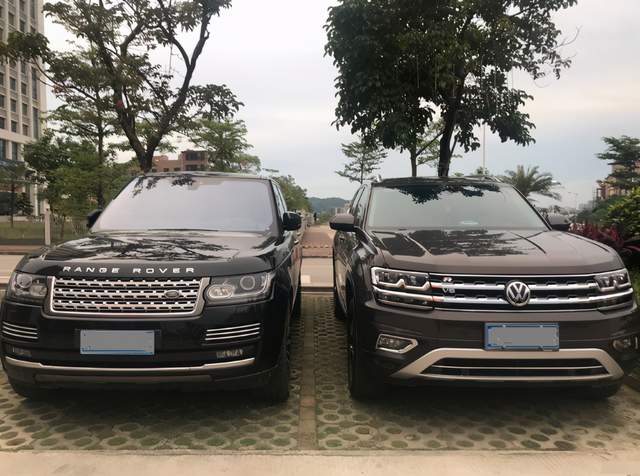35万买的大众途昂,贴v6标,遇奥迪q7和揽胜时他欣慰地笑了