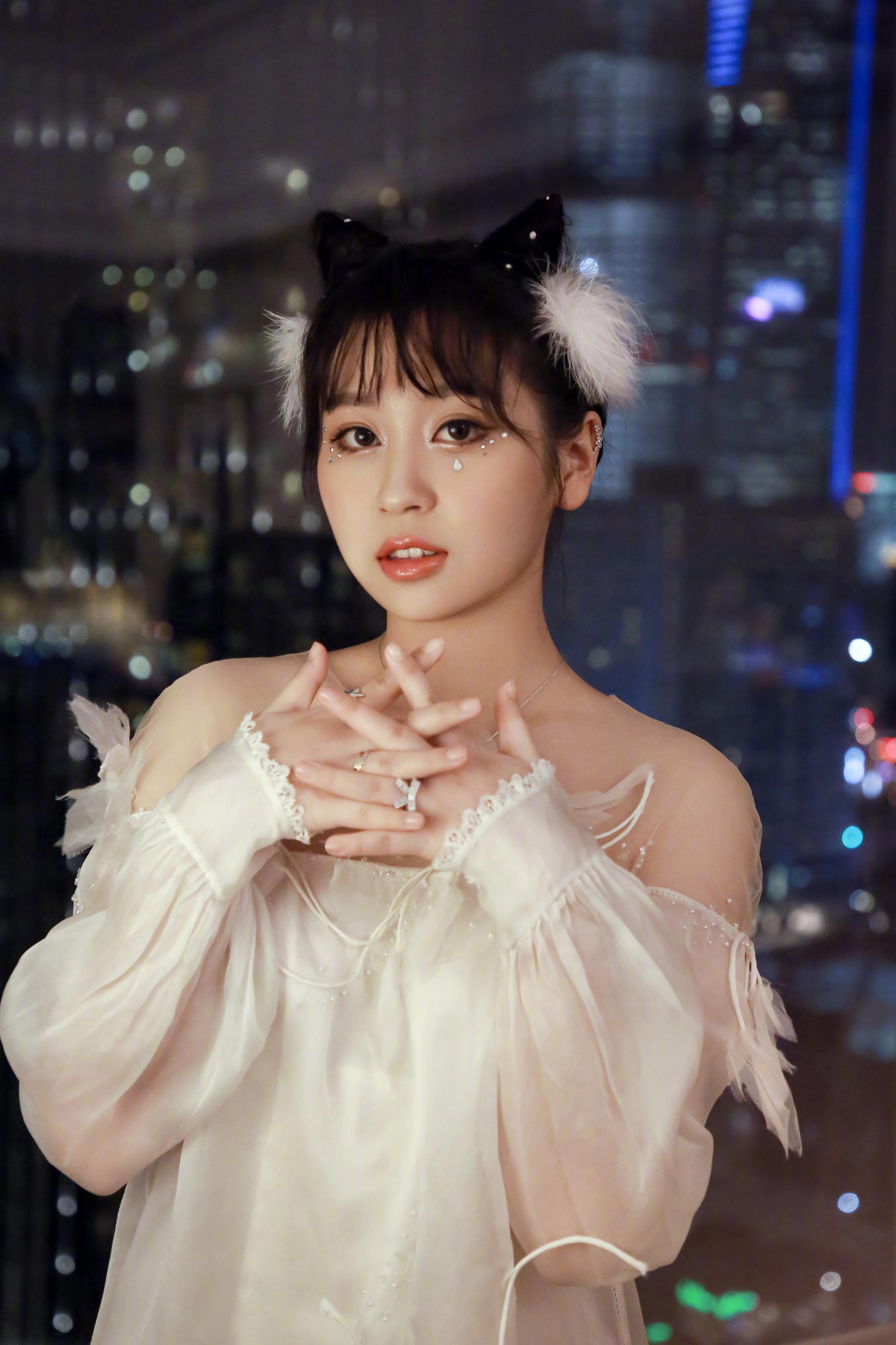 高秋梓本人最新造型惊艳