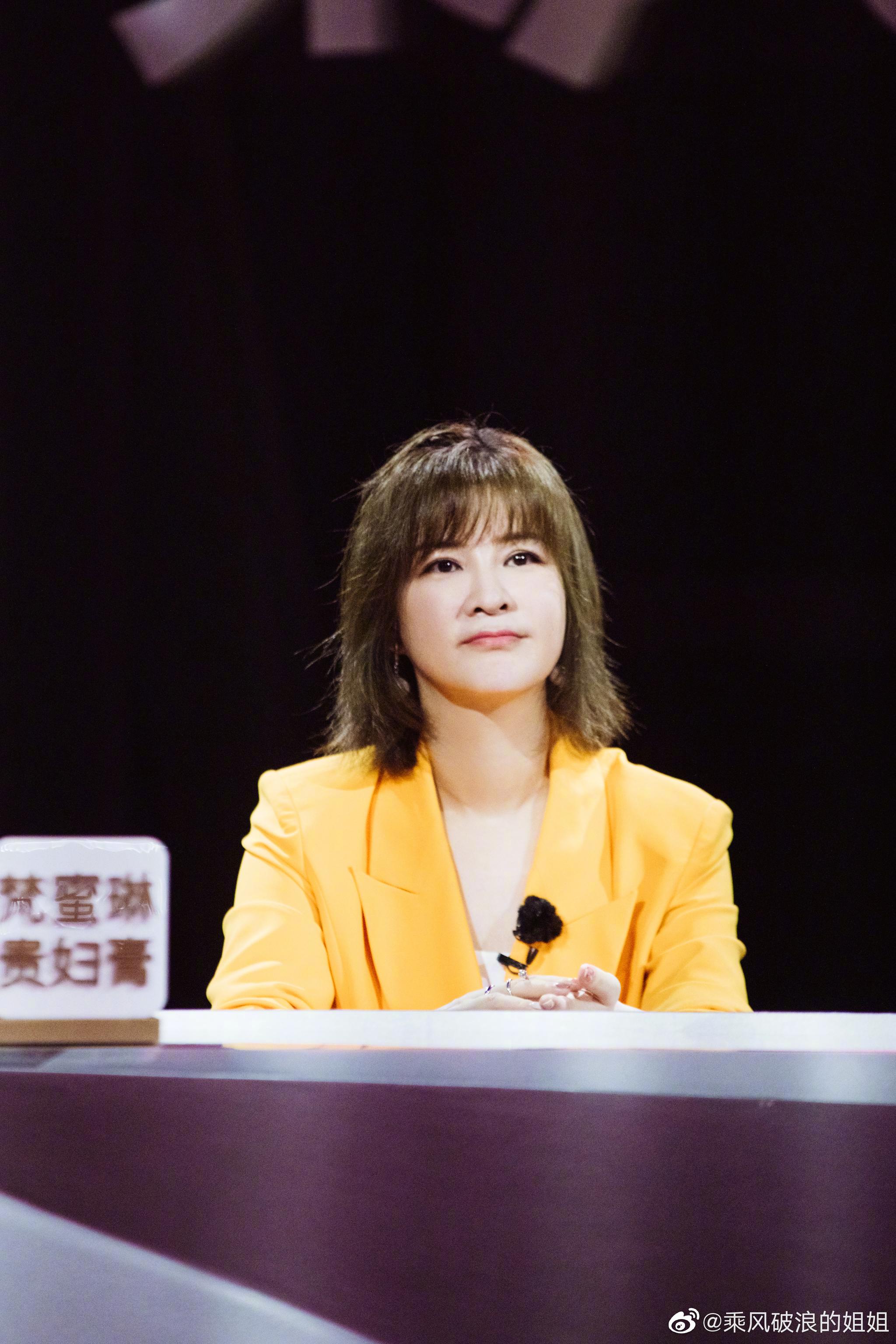 杜华具体有多少套西装不清楚