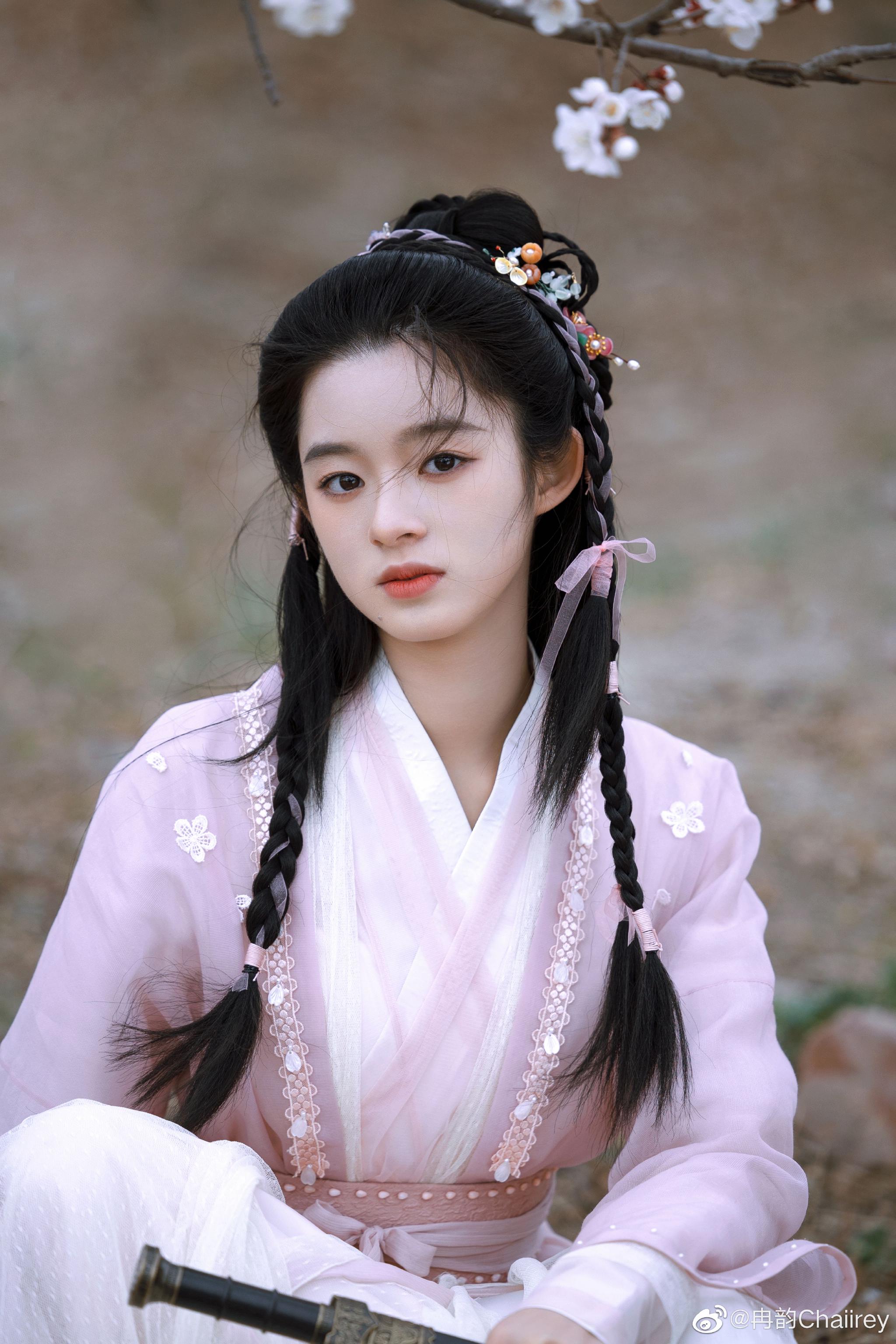 小师妹下山喽! 👧🏻@黄杨钿甜