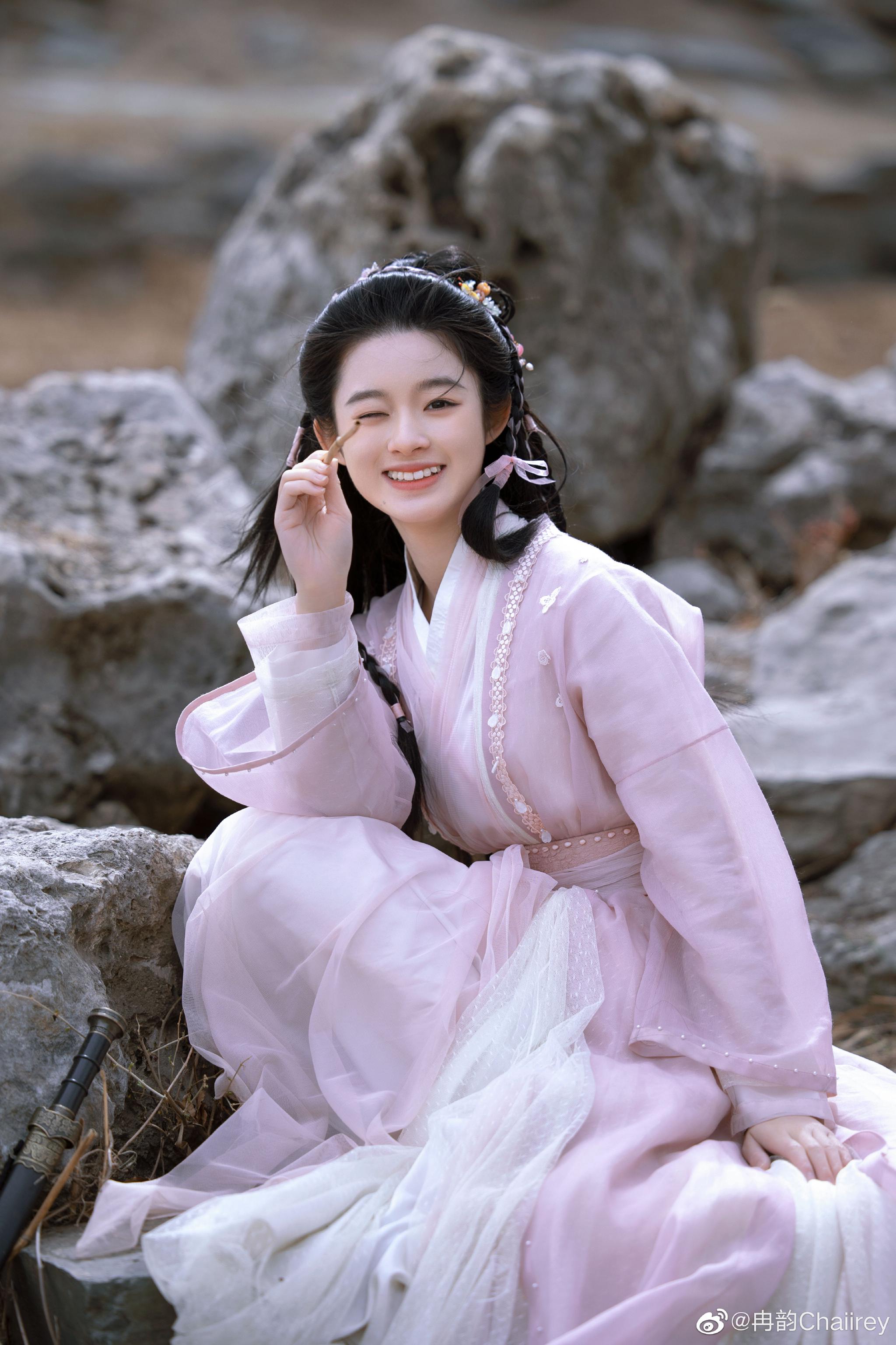 小师妹下山喽! 👧🏻@黄杨钿甜